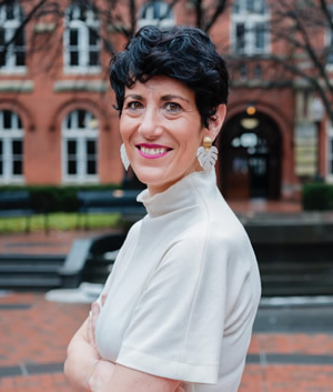 Excma. Sra. Elma Saiz Excma. Sra. Elma Saiz