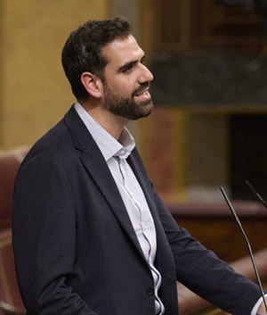 Sr. Víctor Camino Sr. Víctor Camino